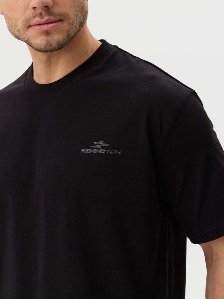 Мужская футболка Remington Casual Black — комфорт и стиль для повседневной носки